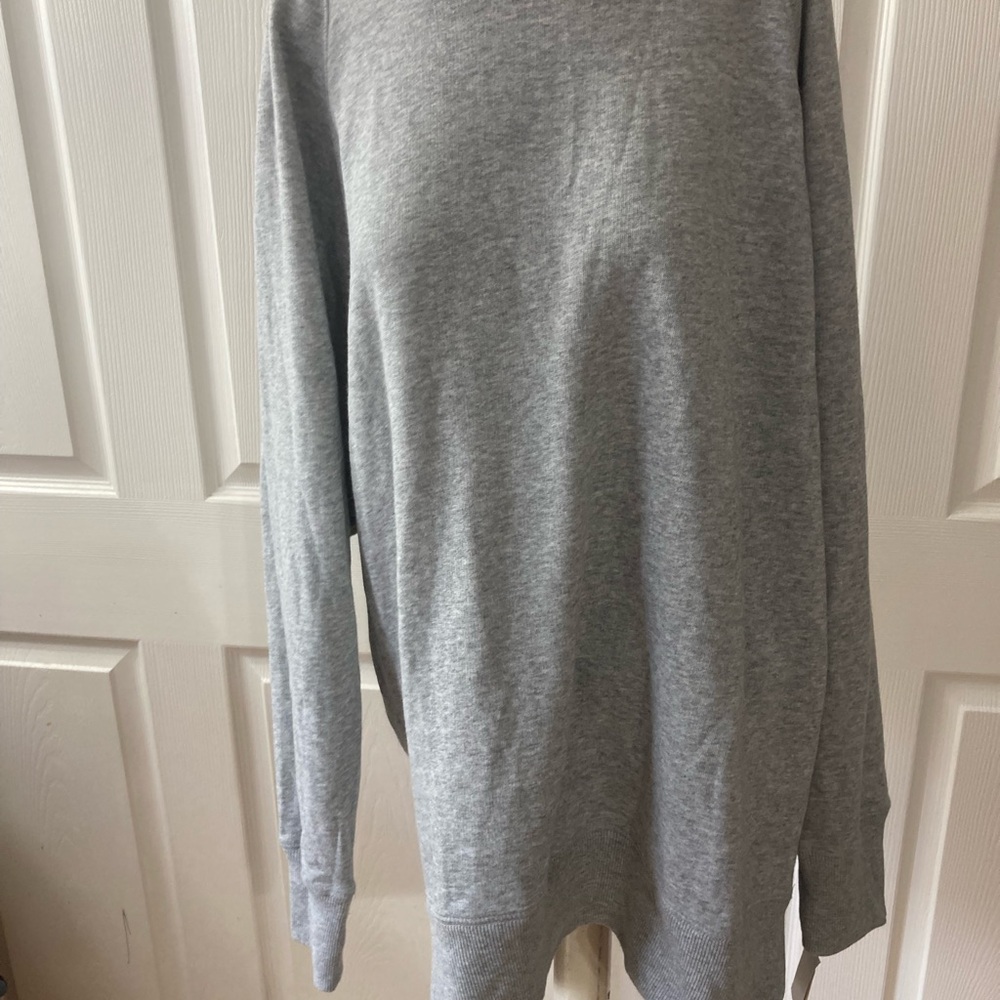 Woman’s long tunic oversized style